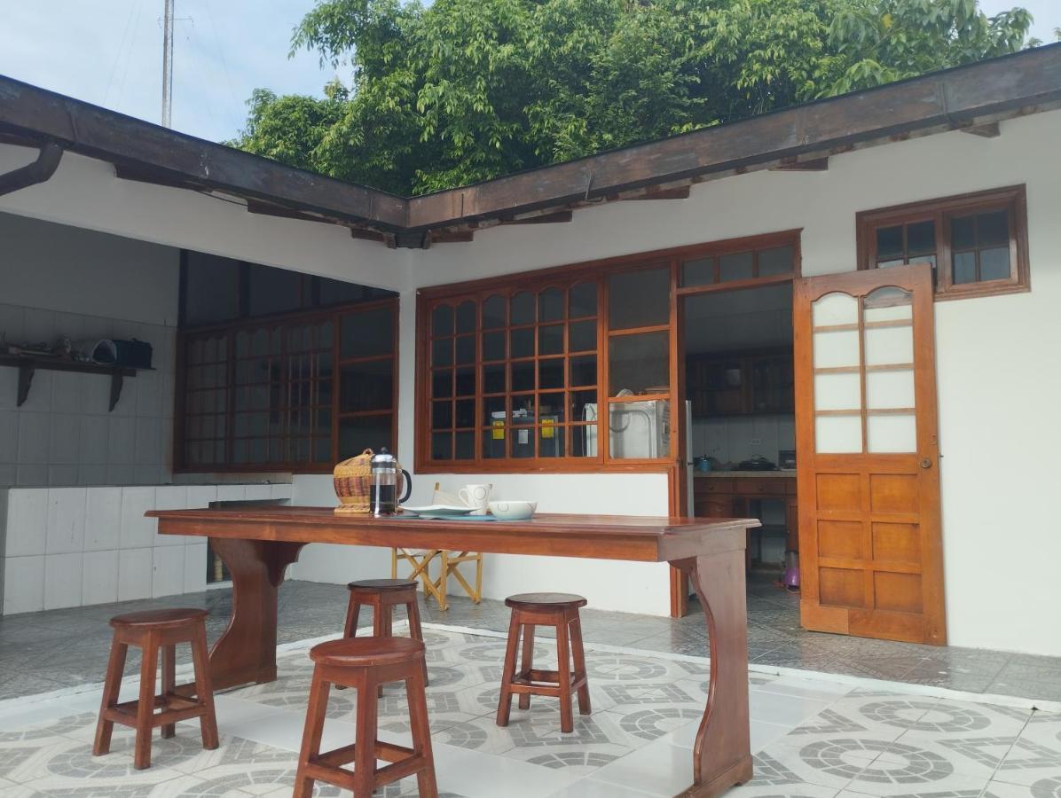 Leticias Guest House Letícia Exterior foto